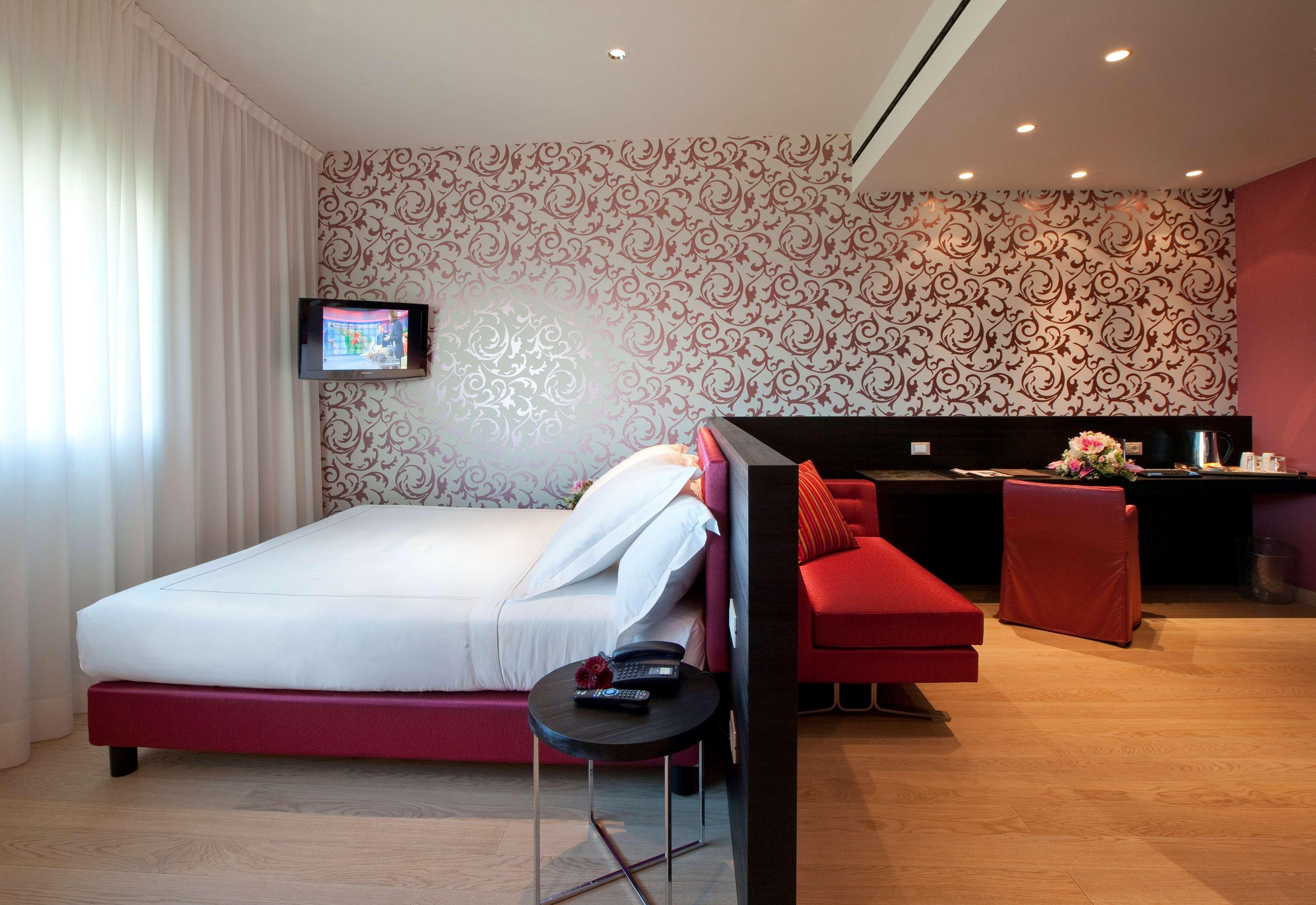 Best Western Plus Atrium Inn & Suites Κλάρκσβιλ Εξωτερικό φωτογραφία