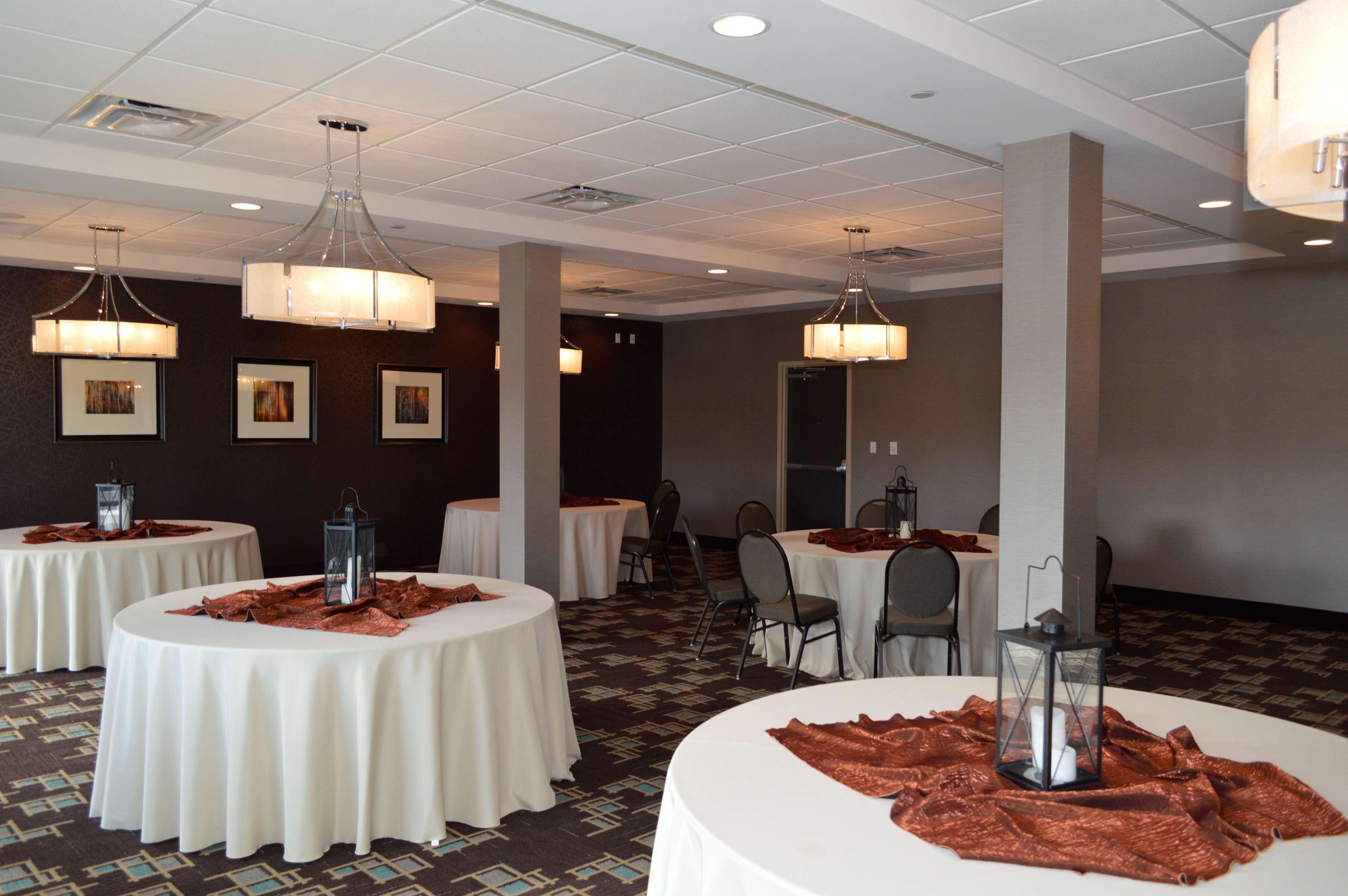 Best Western Plus Atrium Inn & Suites Κλάρκσβιλ Εξωτερικό φωτογραφία