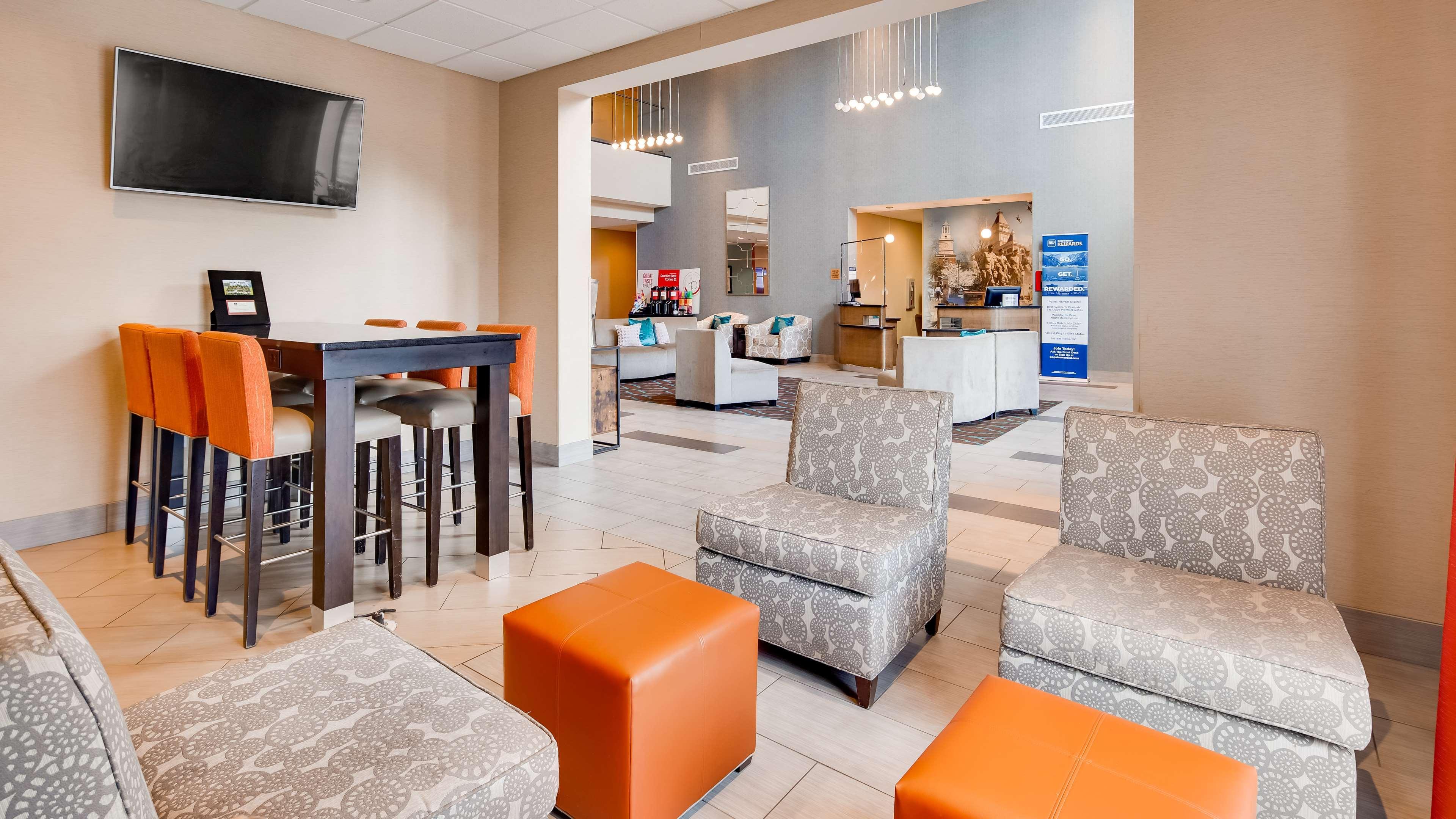 Best Western Plus Atrium Inn & Suites Κλάρκσβιλ Εξωτερικό φωτογραφία